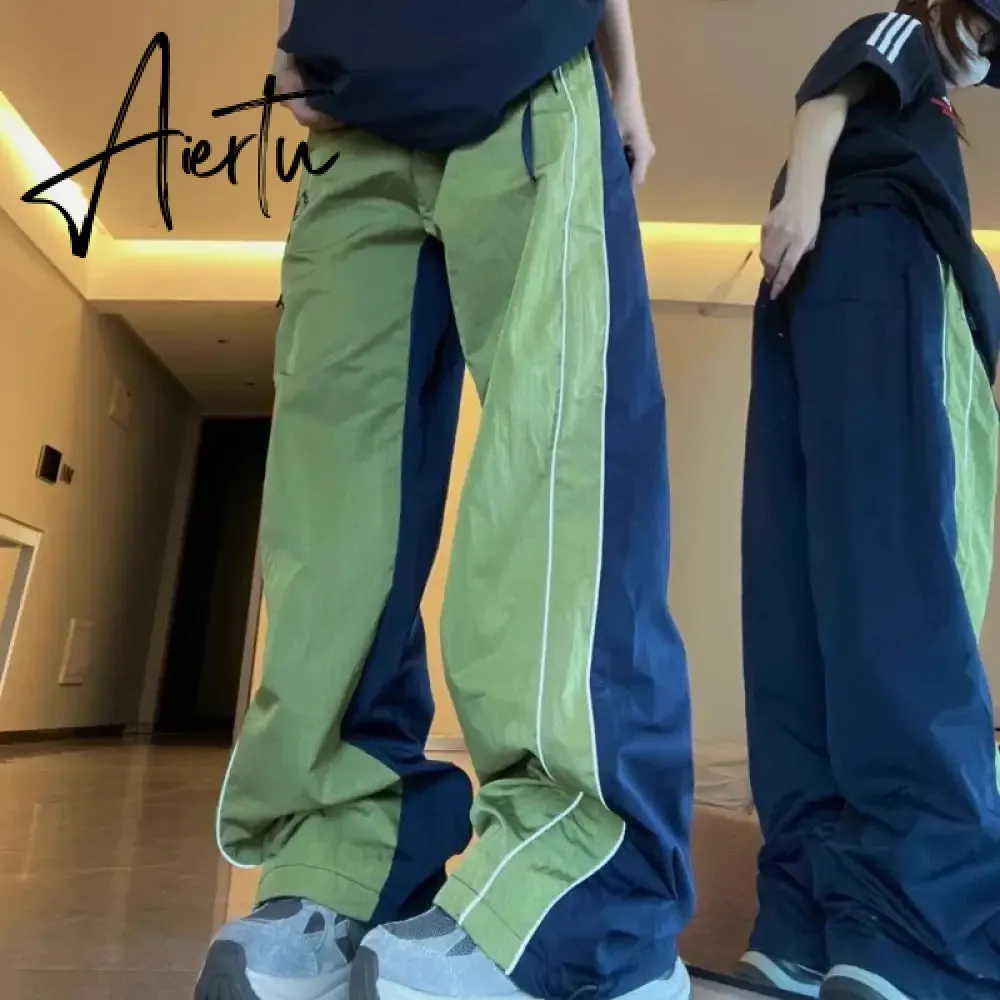 Aiertu Quick Drying Rushing Sweatpants Women American Retro Casual Color Blocking Outdoor Loose Wide Leg Green Pants Tide Running Pants