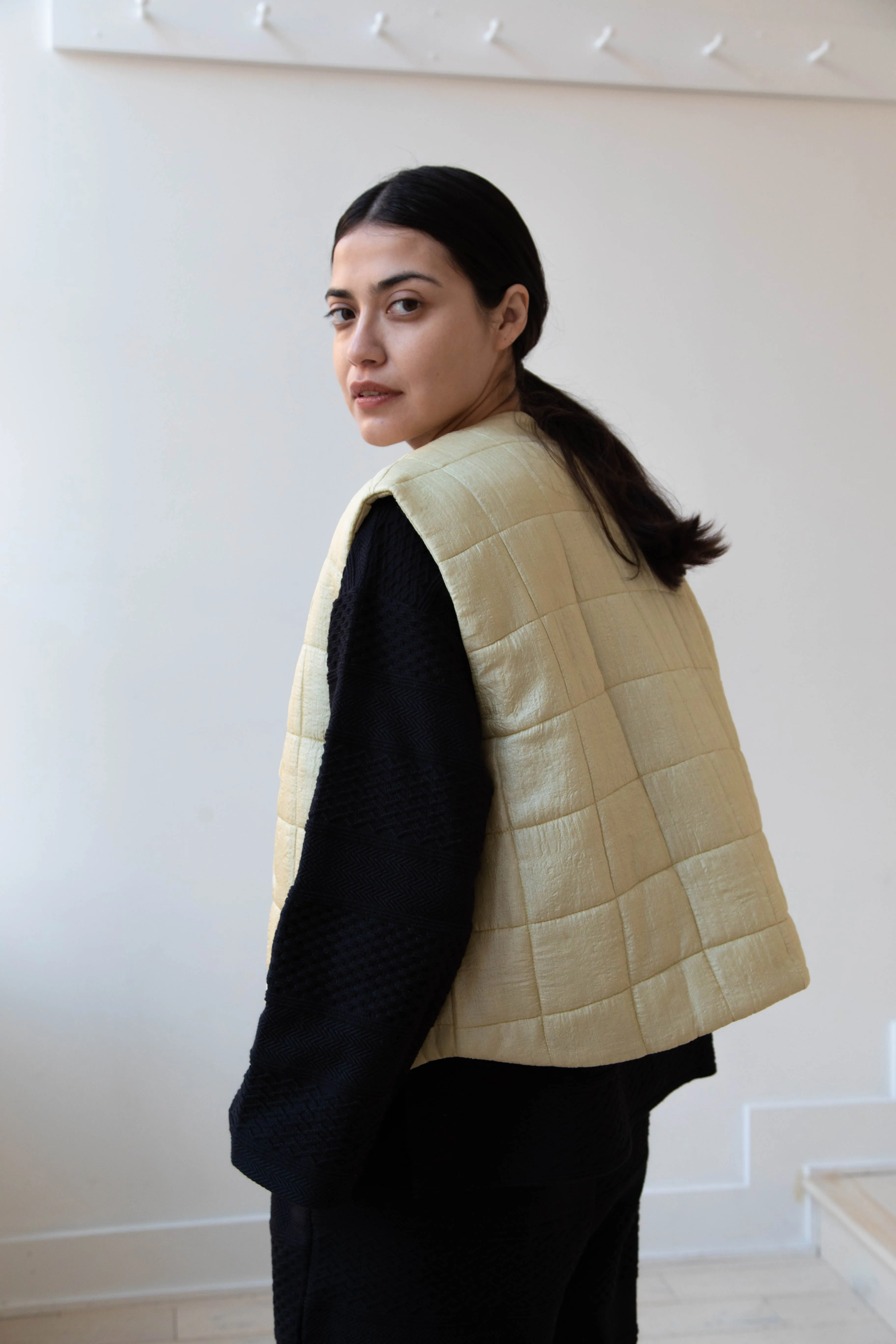 Anaak Ledha Quilted Vest in Sulphur Tussar Silk