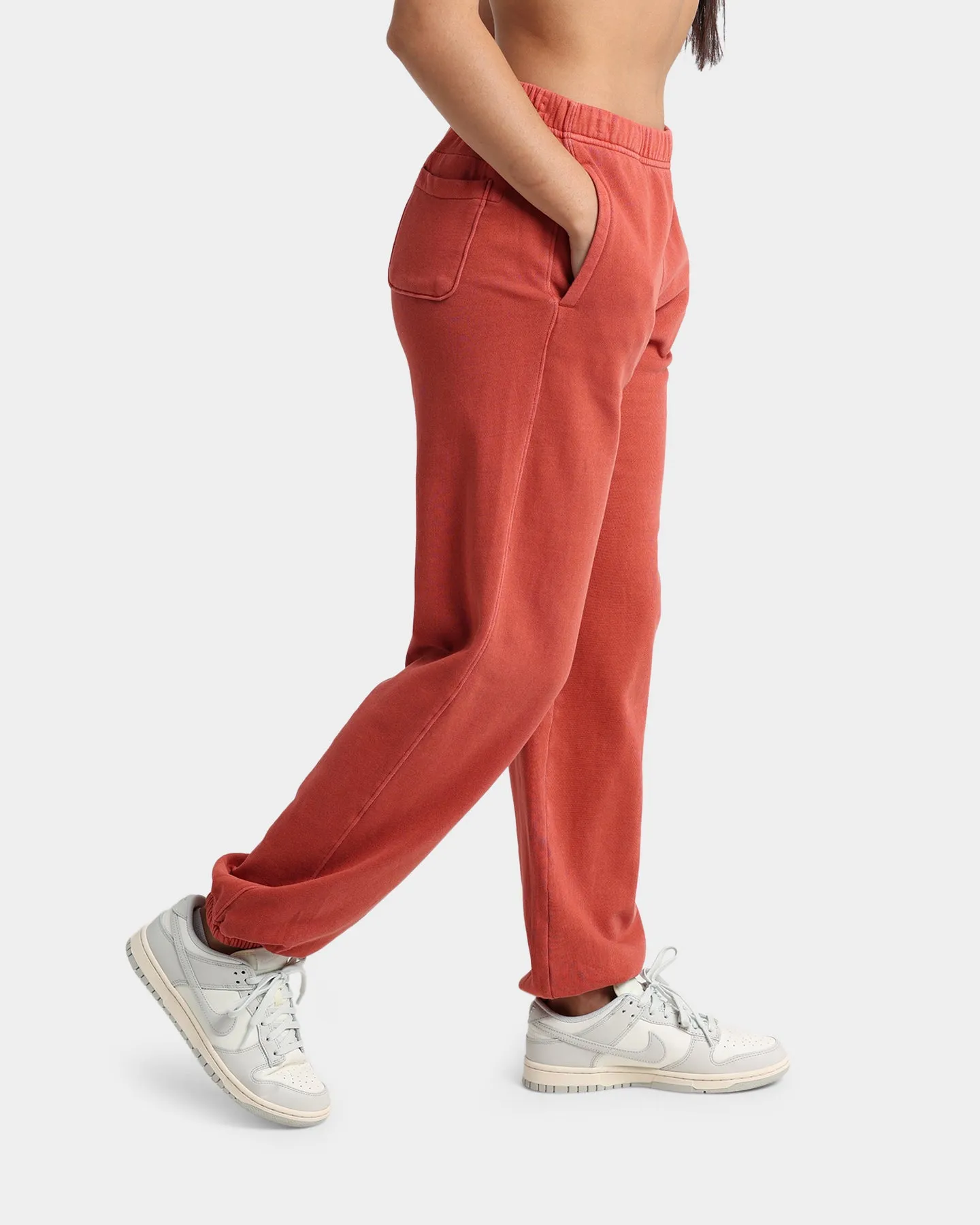 Champion Women's Lightweight Vintage Dye Joggers Sandalwood Red