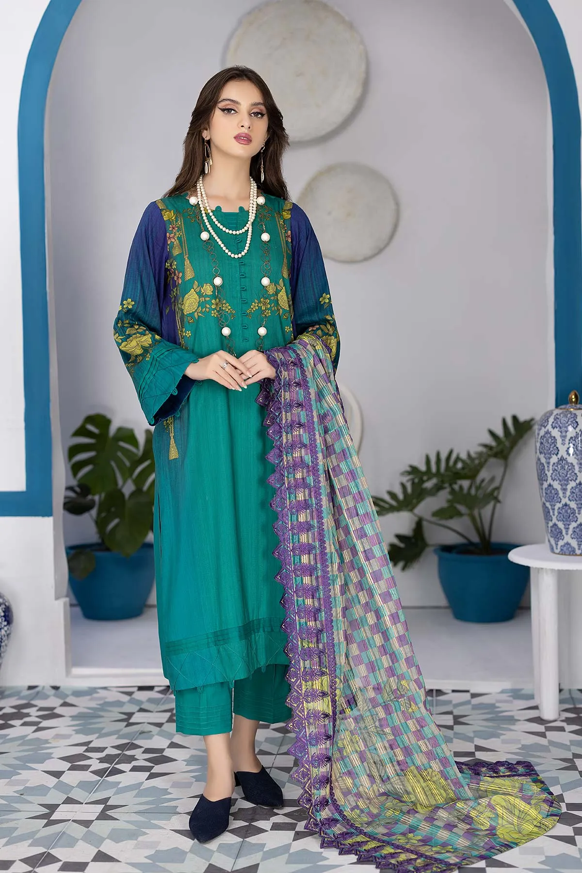 Charizma Print Melody Fall/Winter · Printed Marina Suit With Embroidered Dupatta – PEW22-05