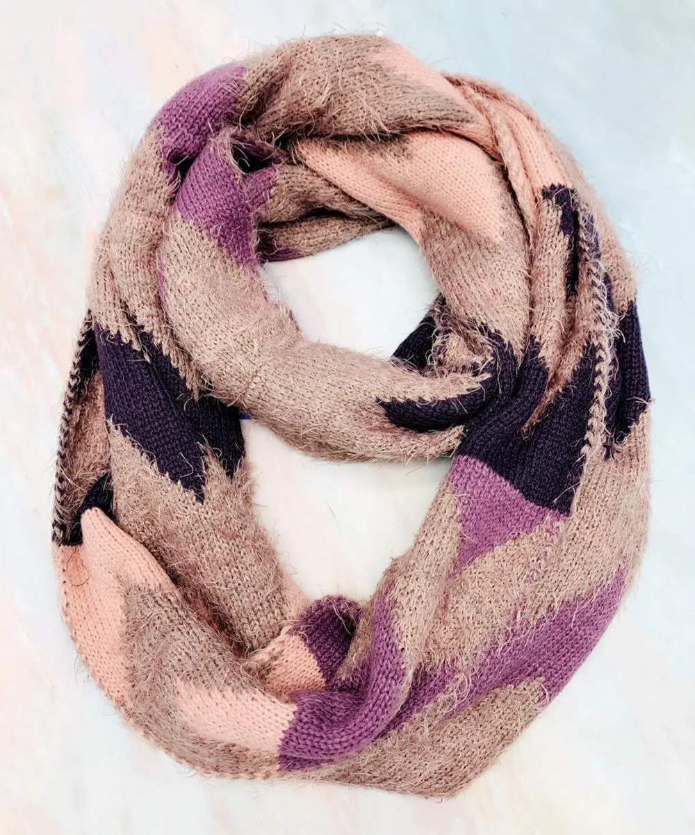 JC012007 Zigzag Fuzzy Infinity Scarf