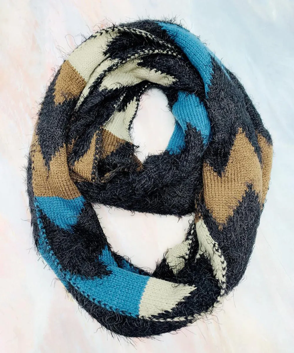 JC012007 Zigzag Fuzzy Infinity Scarf