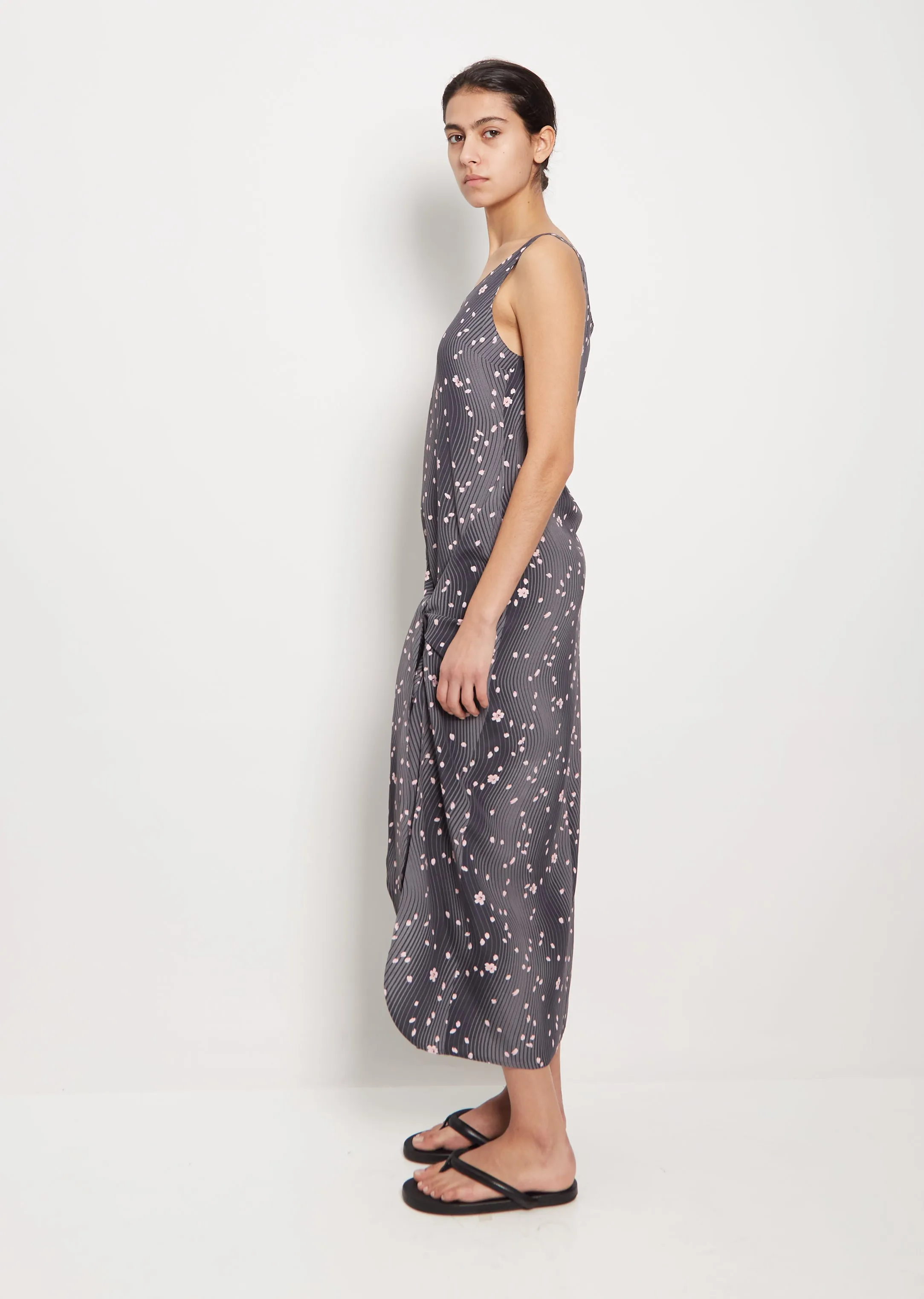 Minamo Sakura Crepe Dress — Grey