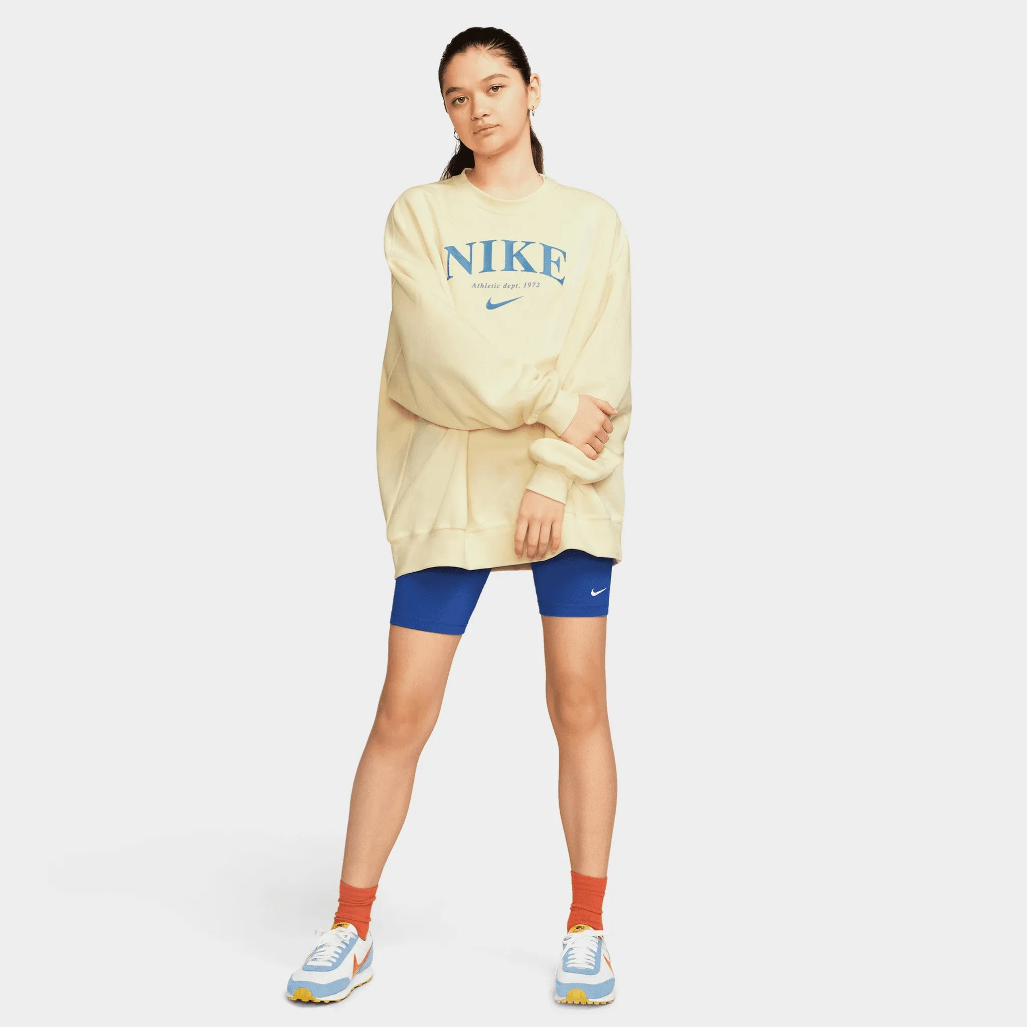 Nike Women's Sportswear Essentials Oversize Fleece Sweatshirt Coconut Milk / Dutch Blue