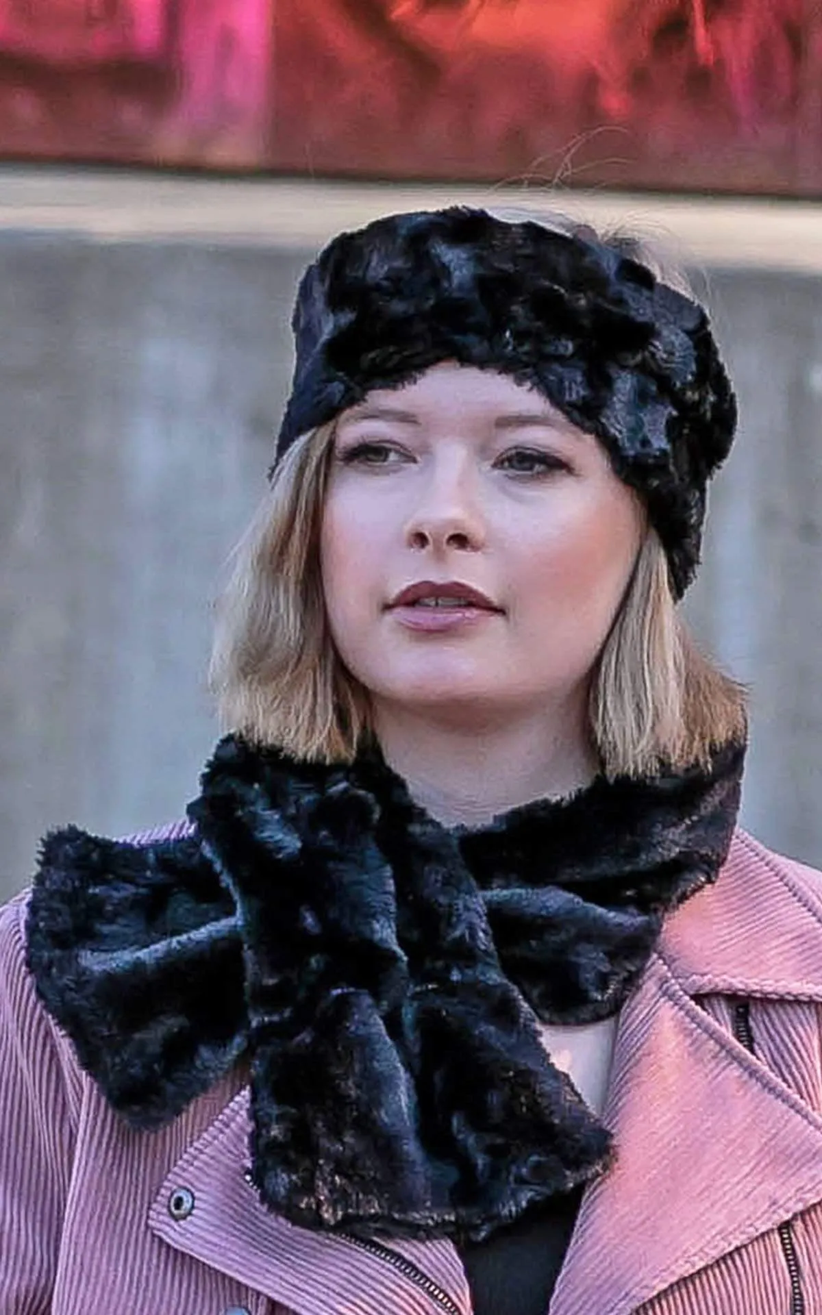 Pull-Thru Scarf - Luxury Faux Fur in Nimbus