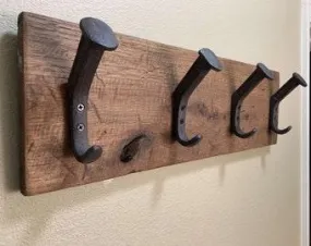 Rustic Reclaimed Wooden Wall Rack for Hats, Caps, & Coats