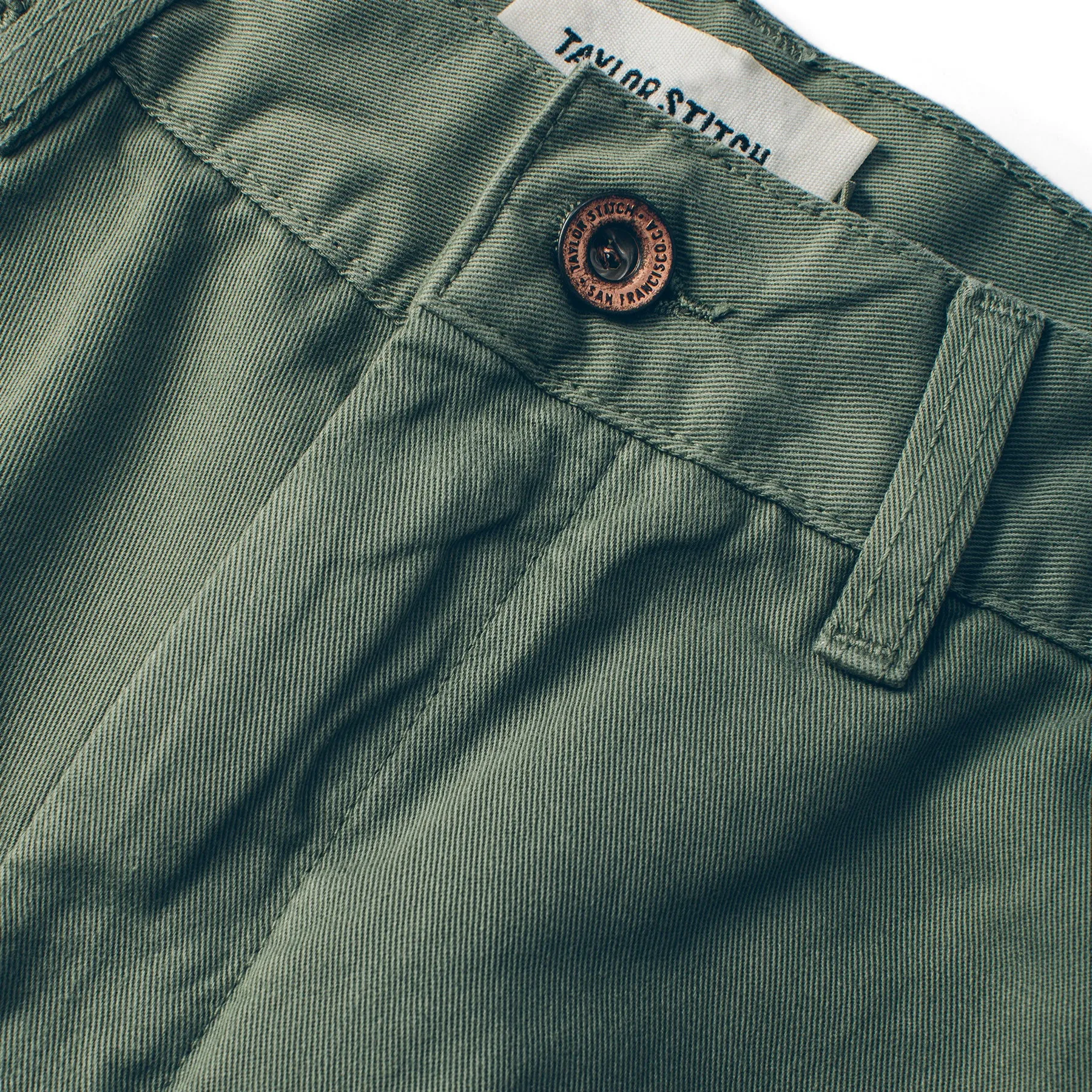 The Slim Chino in Army