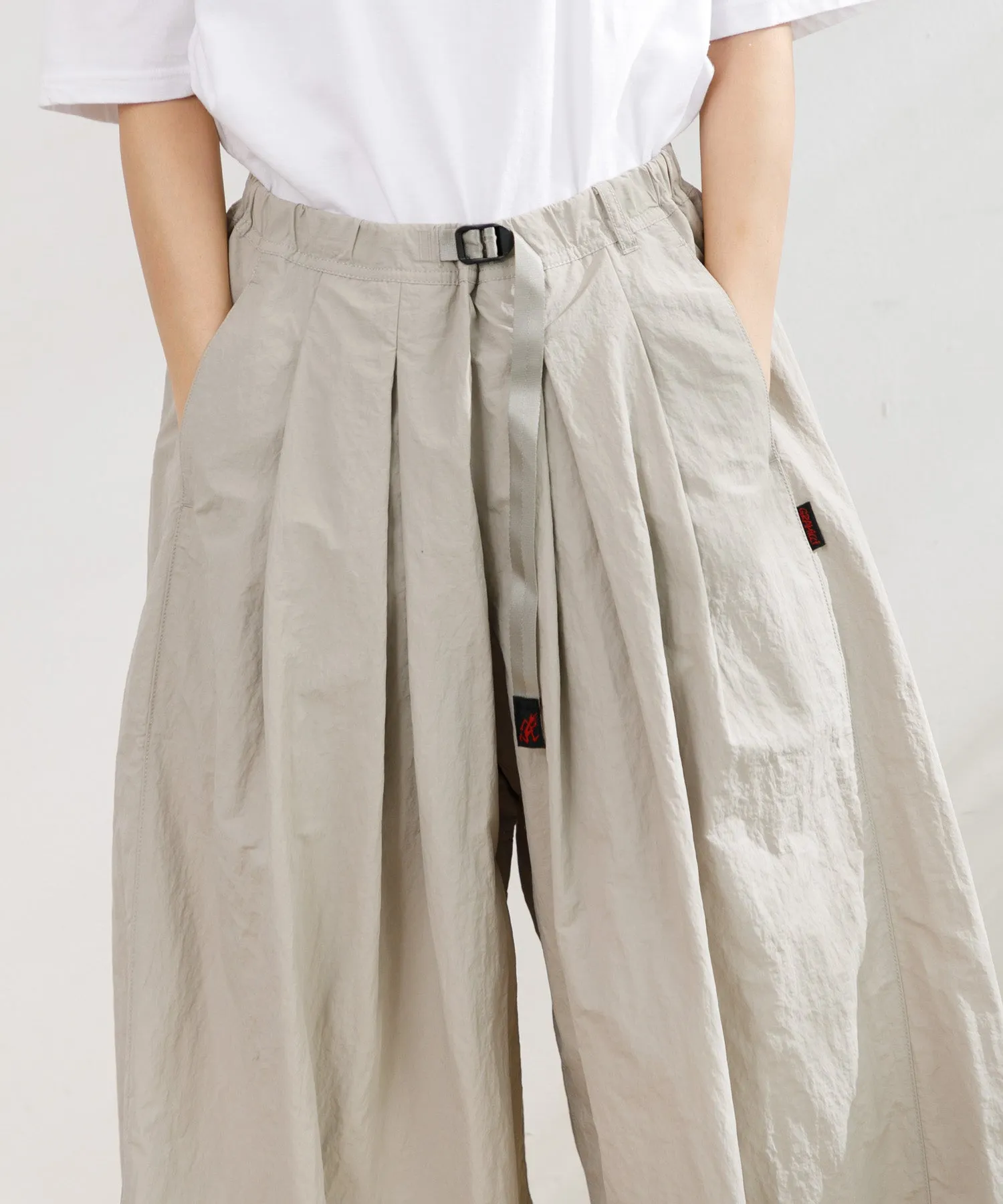 【WOMEN】GRAMICCI NYLON FLARE PANT